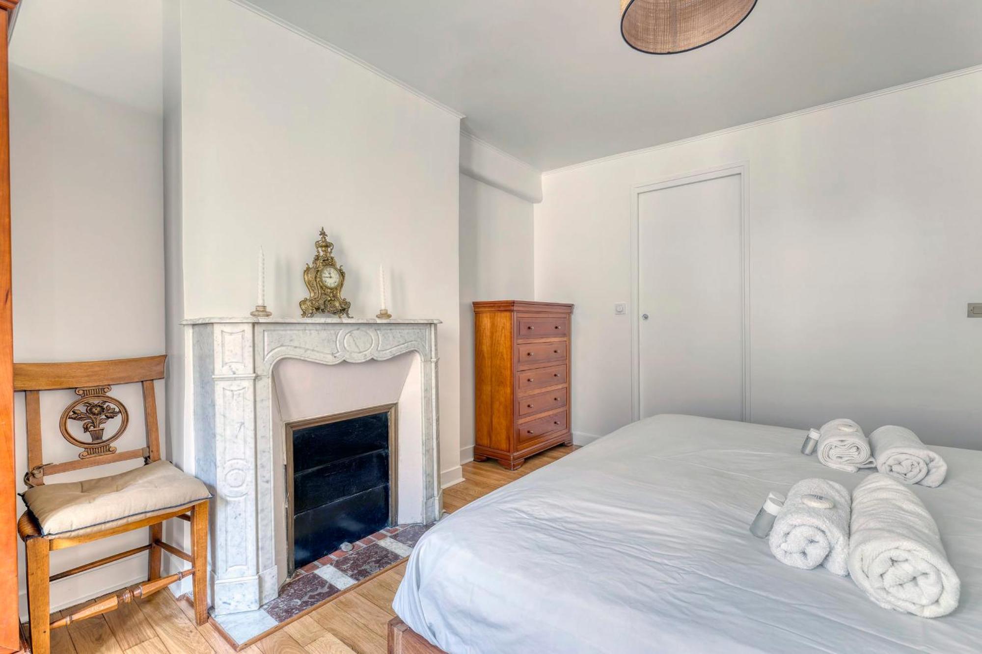 Appartement Choiseul - Welkeys パリ エクステリア 写真